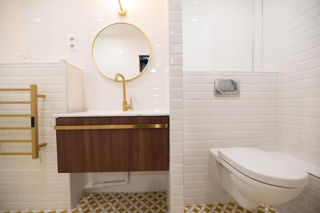 Apartment Beautiful Close To Eiffel Tower